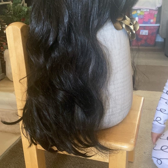 Wig With Bangs - Picture 2 of 6